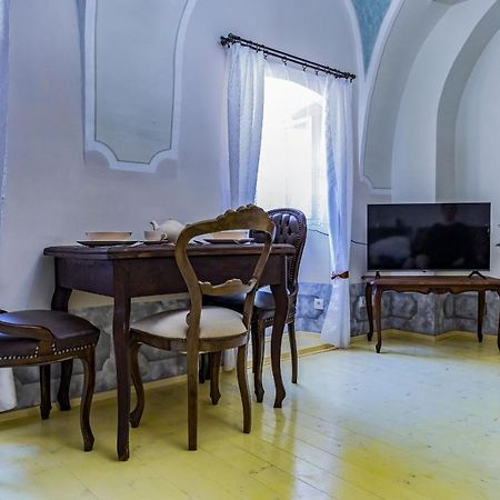 Apartman Charlotte V Dome So Studnou Na Streche Banska Stiavnica Ngoại thất bức ảnh