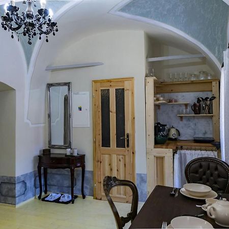 Apartman Charlotte V Dome So Studnou Na Streche Banska Stiavnica Ngoại thất bức ảnh