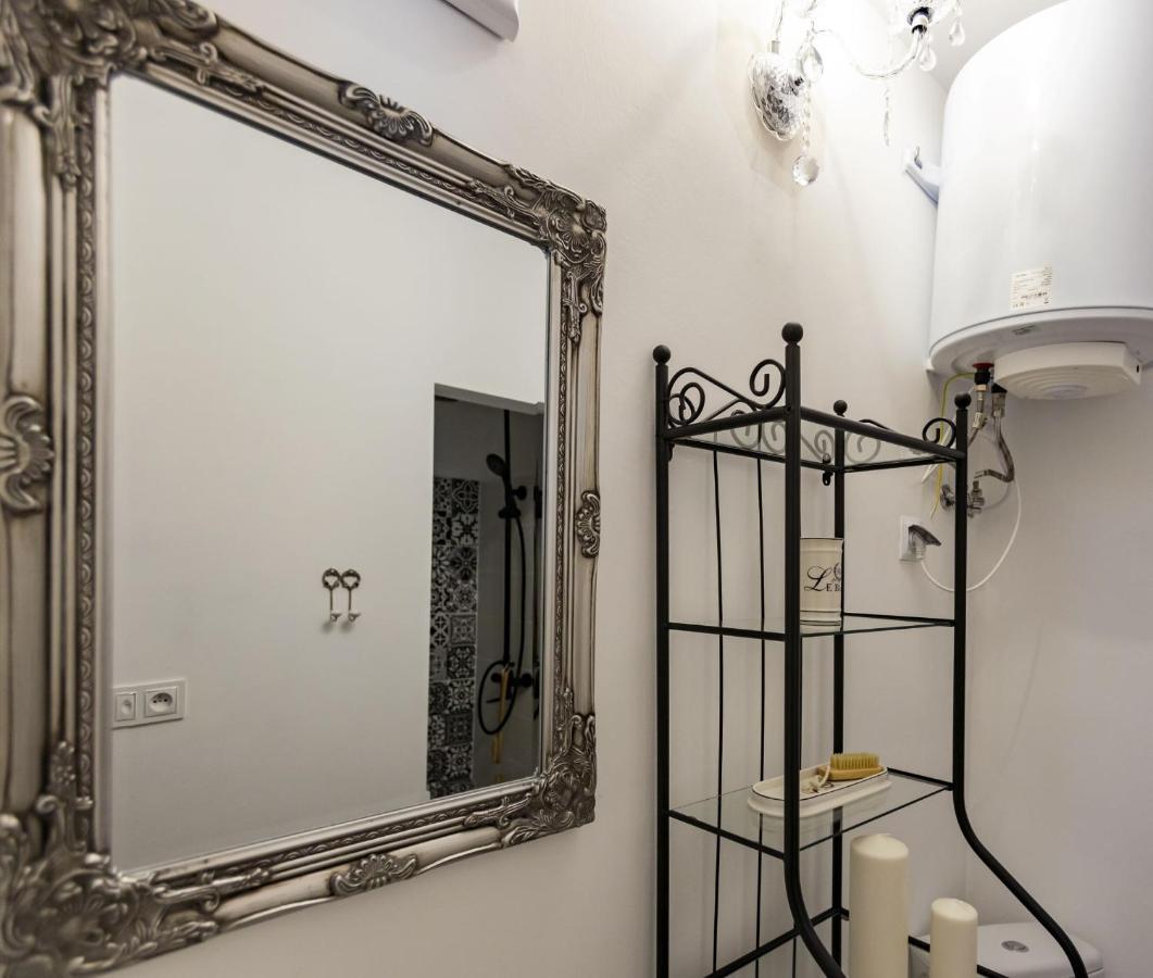 Apartman Charlotte V Dome So Studnou Na Streche Banska Stiavnica Ngoại thất bức ảnh