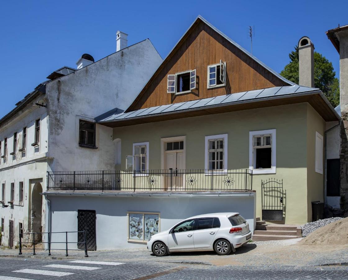 Apartman Charlotte V Dome So Studnou Na Streche Banska Stiavnica Ngoại thất bức ảnh